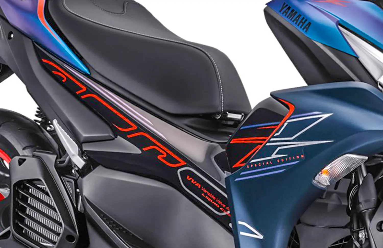 Yamaha Aerox155 Cyber City 2023…apa kelebihan dibanding versi standart ?