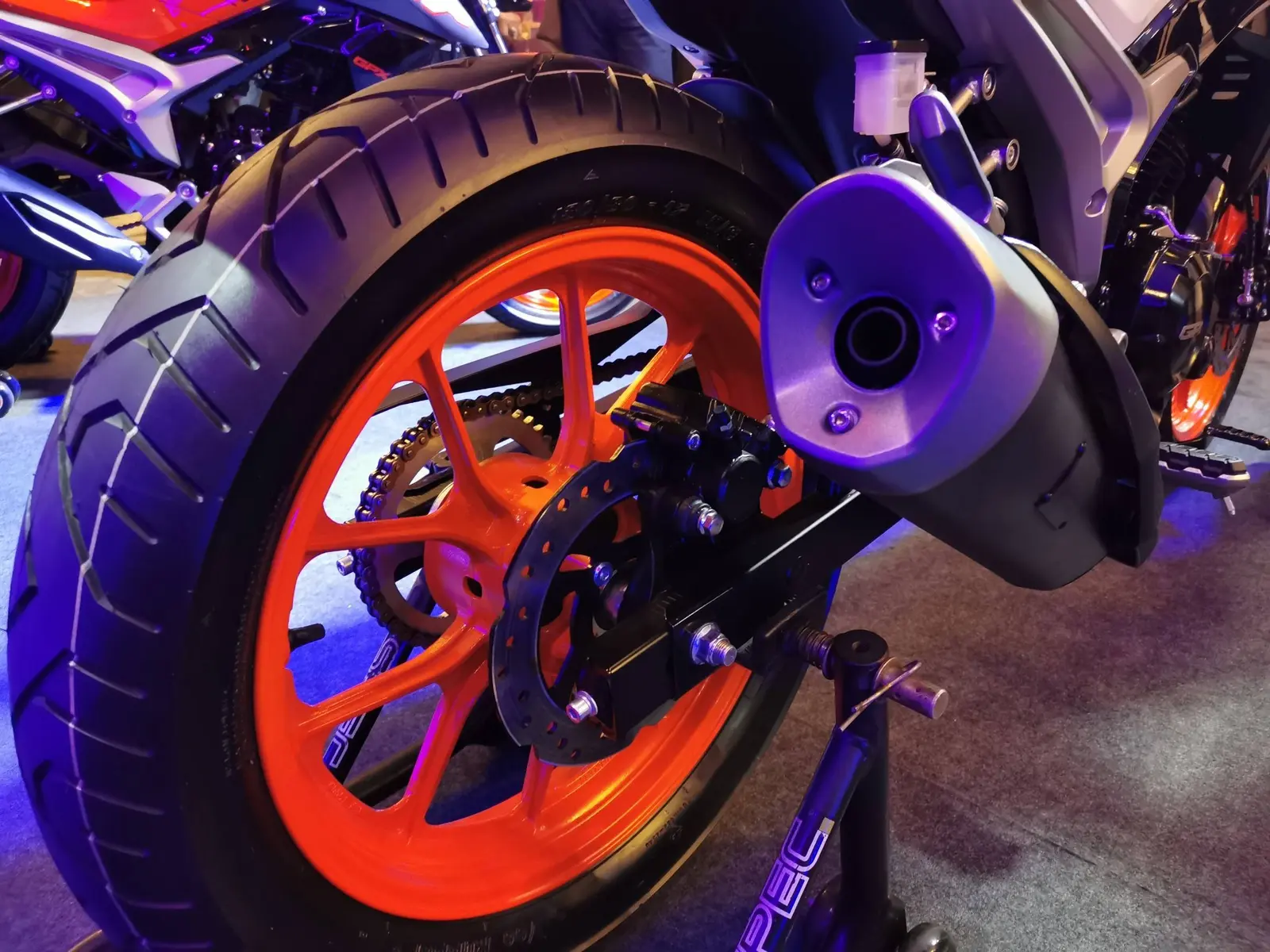 Street Fighter GPX Raptor 180 resmi dirilis tantang Yamaha MT15 ! GAHAR cak