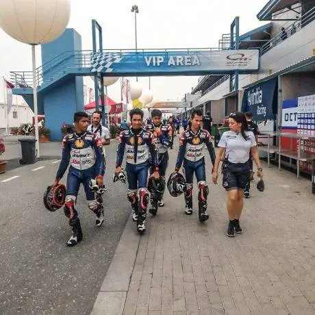 AHRT team