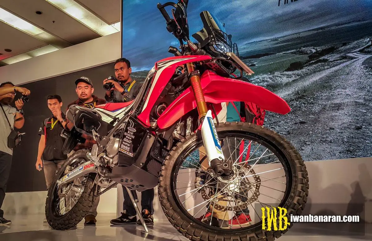 Mega gallery Honda new CRF250 Rally….USD Showa 43mm, kokoh tenan