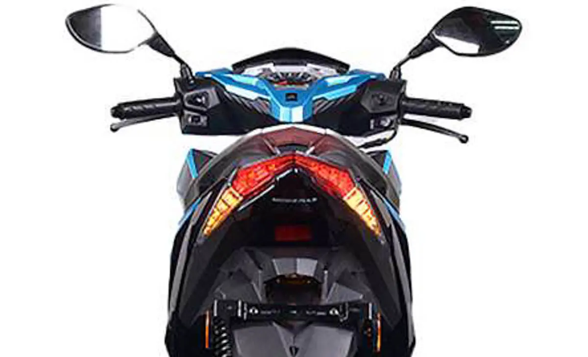 Mirip Old Vario, Modenas Rilis Karisma 125S versi 2022 !! Kayak kembar euy