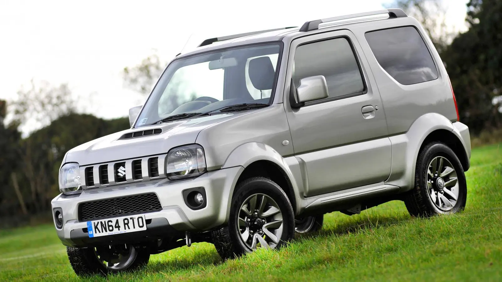 Suzuki SUV 4×4 Jimny resmi mengaspal di Indonesia….the legend reborn