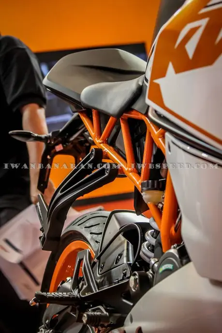 KTM Duke dan RC200 (42)
