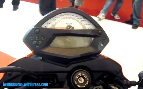 P1100042 Kawasaki ER6…ini motor baru sadis beneran
