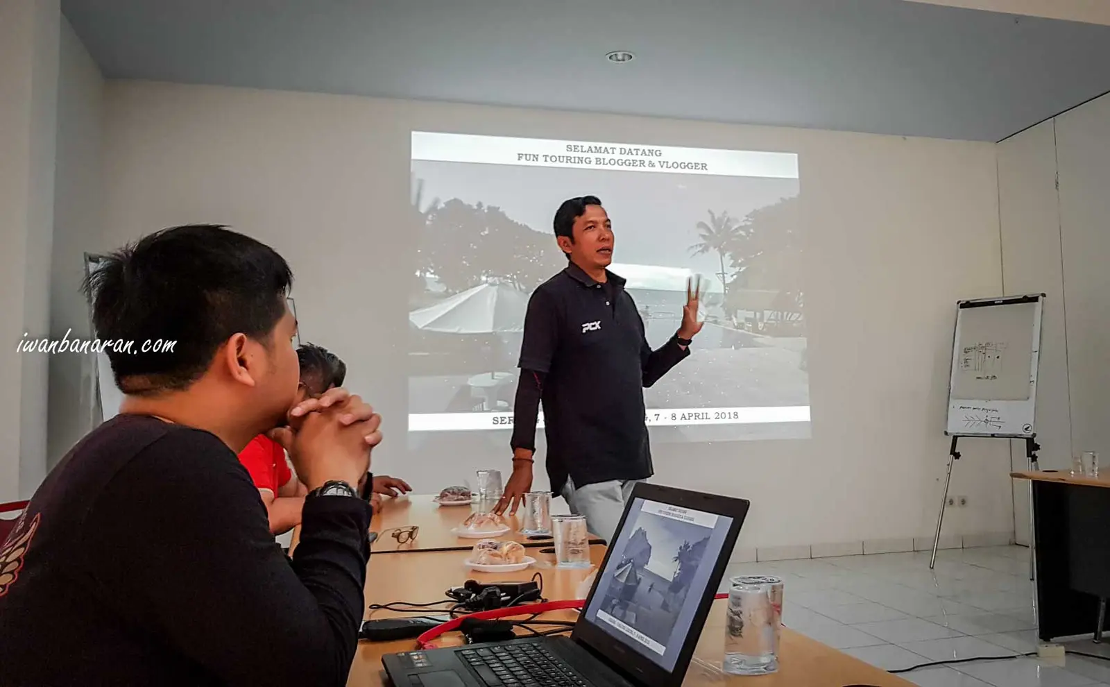 Turing Bloggers ke Tanjung Lesung nunggang Supra GTR dan CRF250 Rally