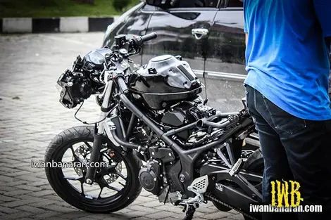 YZF_R25 naked (4)