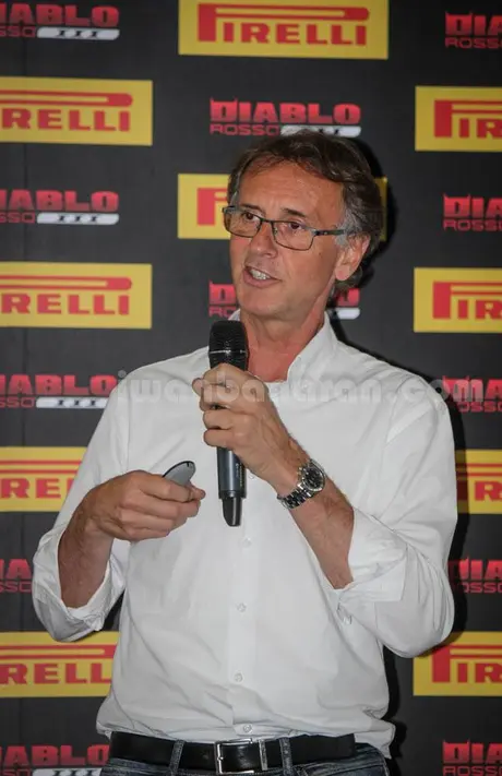Pirelli Diablo Rosso III (8)