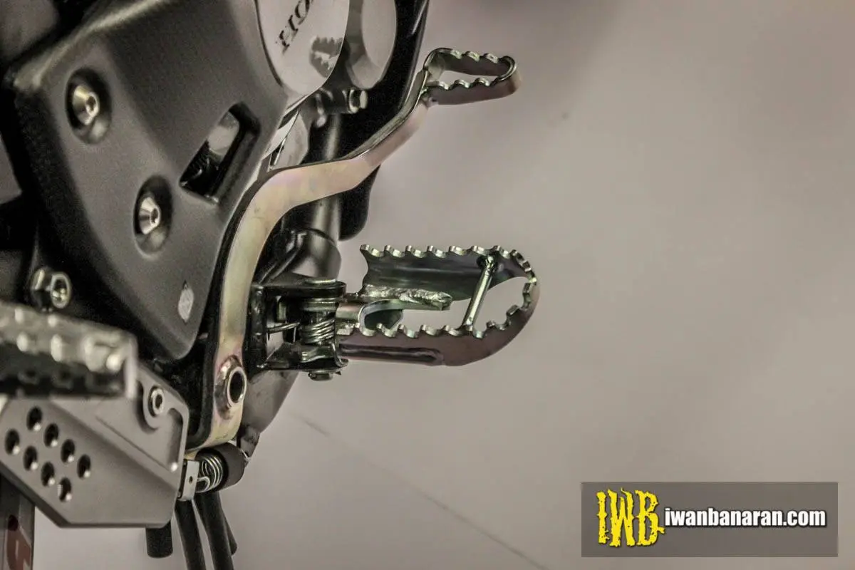 Mega gallery Honda new CRF250 Rally….USD Showa 43mm, kokoh tenan