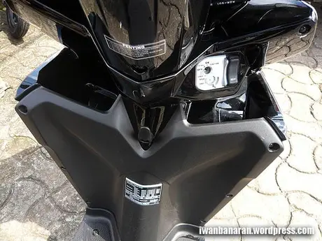 Penasaran gambar detil Honda Vario 125PGM-FI?. Monggo diintip… —