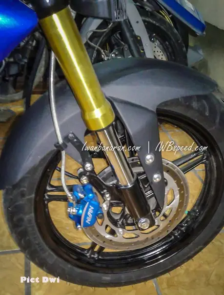 Yanaha Vixion shockbraker xabre (9)