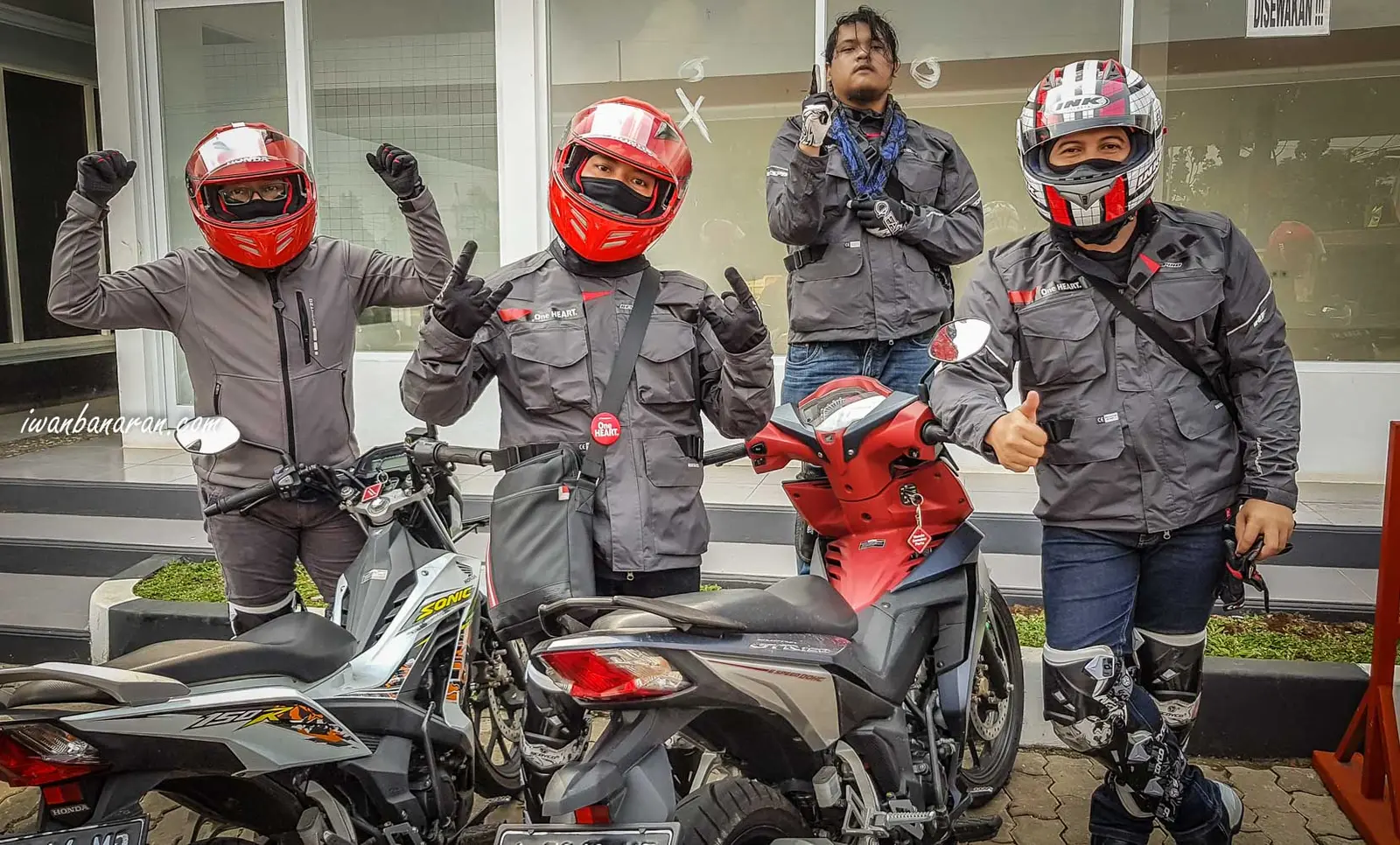 Turing Bloggers ke Tanjung Lesung nunggang Supra GTR dan CRF250 Rally