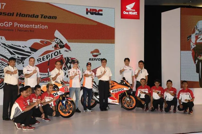 Dirilis di Indonesia, berikut foto high res Honda RC213V 2017… — Knalpot beda caakk