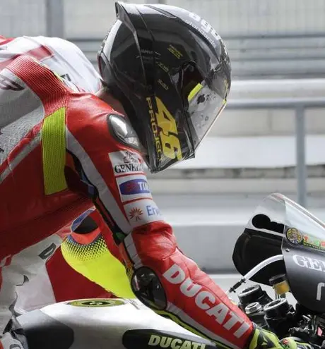 Motogp : AGV test helm baru buat Rossi….