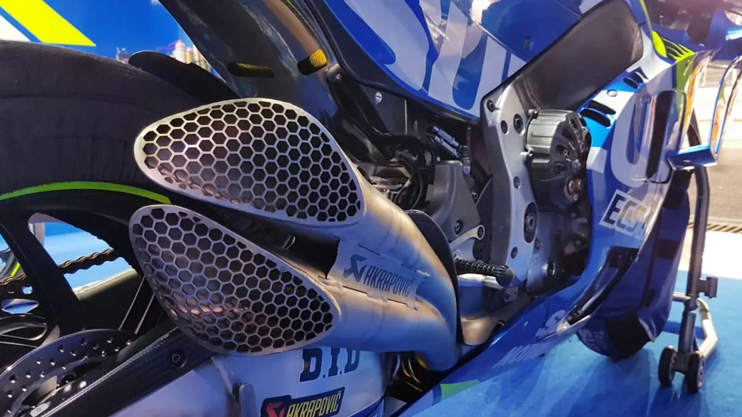 Bongkar komponen mesin MotoGP, panas cakram 7 kali air mendidih ! sadizzzz