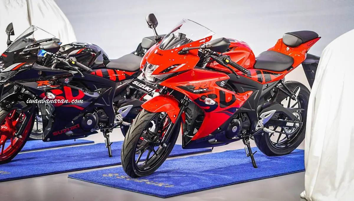 Mega gallery Suzuki new GSX-R150 warna 2018, warna putih hilang