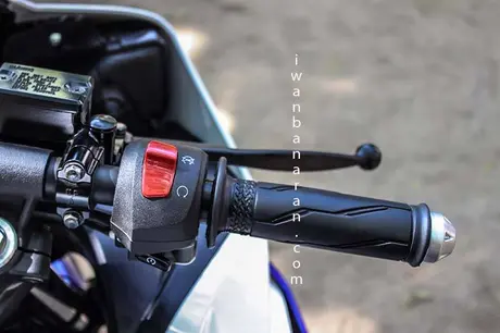 Yamaha YZF_R15 (26)