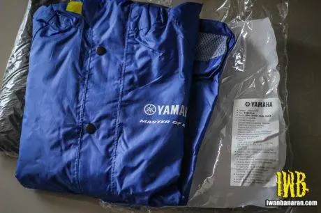 Jas hujan Yamaha (13)