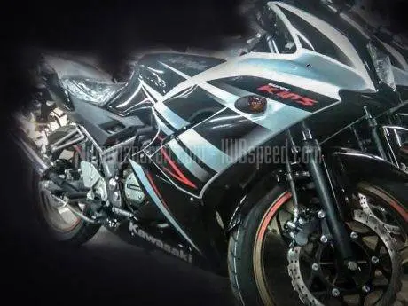 Striping baru Ninja 150RR 2015 HIJAU (4)
