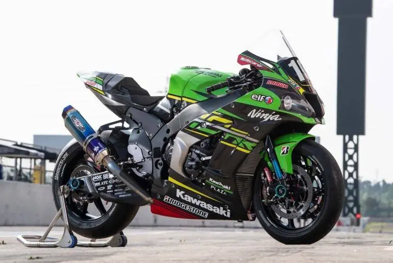 Bedah Kawasaki Ninja ZX10RR versi 8 Hours yang kalahkan YZF-R1