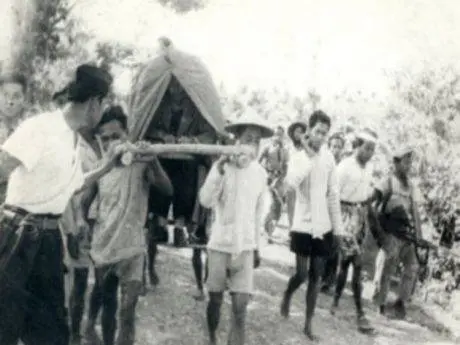 pak-dirman-ditandu_3