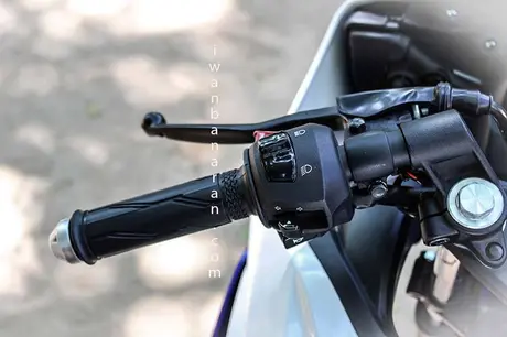 Yamaha YZF_R15 (27)