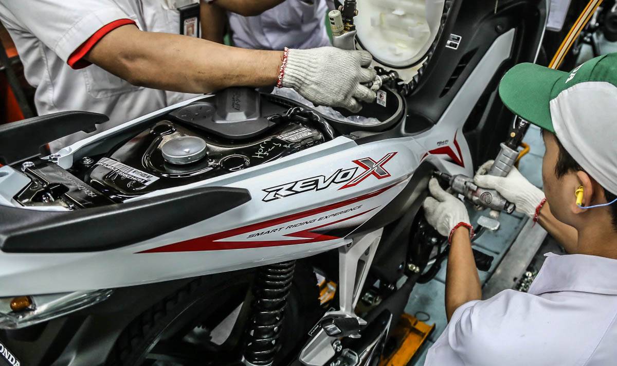 Honda Resmi Rilis Warna Dan Desain Baru Bebek Revo X
